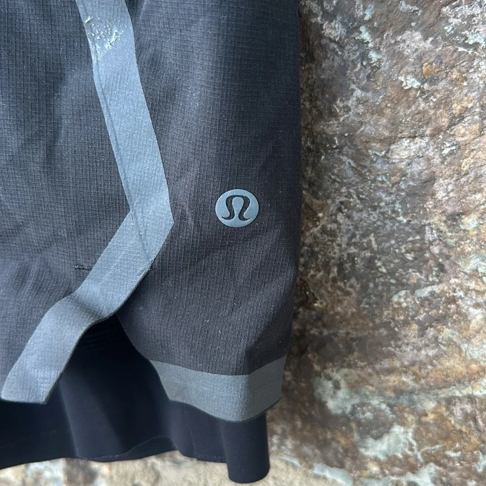 Lululemon Athletica Reflective Surge Short 6